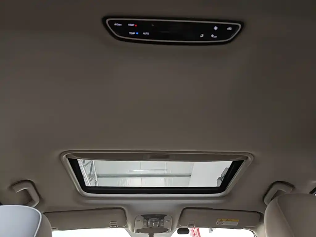GAC Motor Trumpchi M8 — фото 18