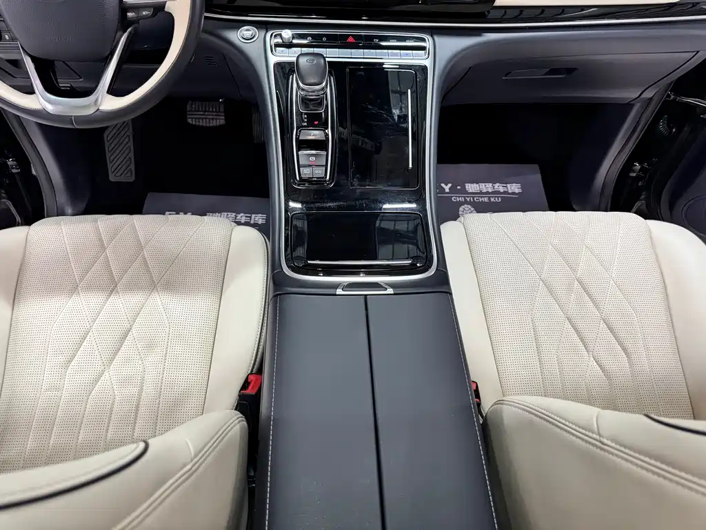 GAC Motor Trumpchi M8 — фото 20