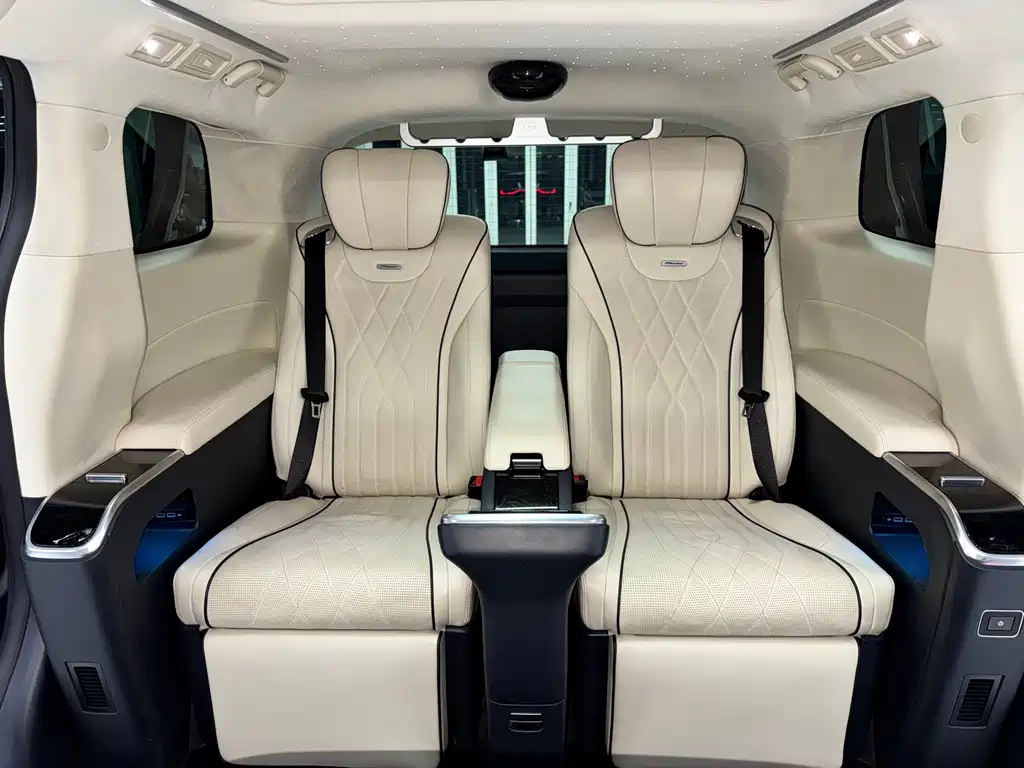 GAC Motor Trumpchi M8 — фото 21