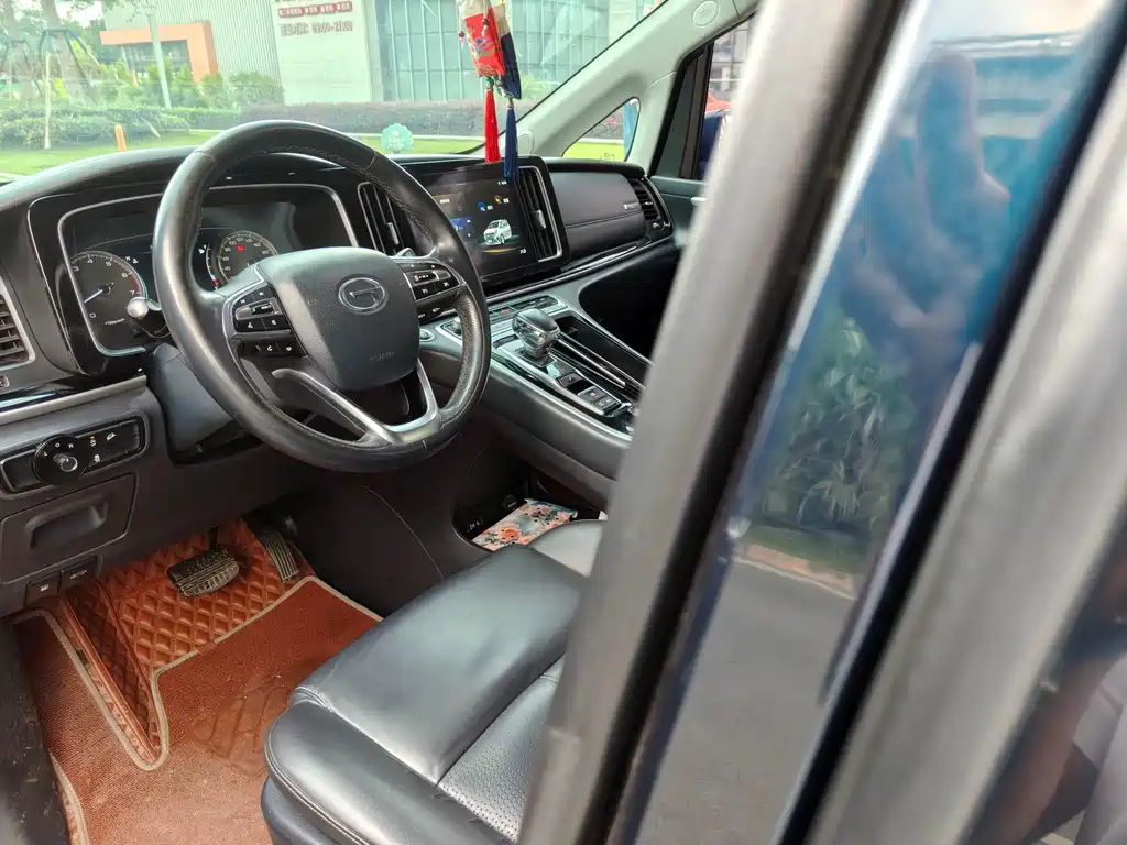 GAC Motor Trumpchi M8 — фото 10