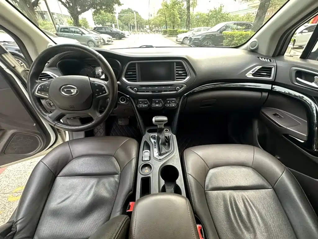 GAC Motor Trumpchi GS4 — фото 15