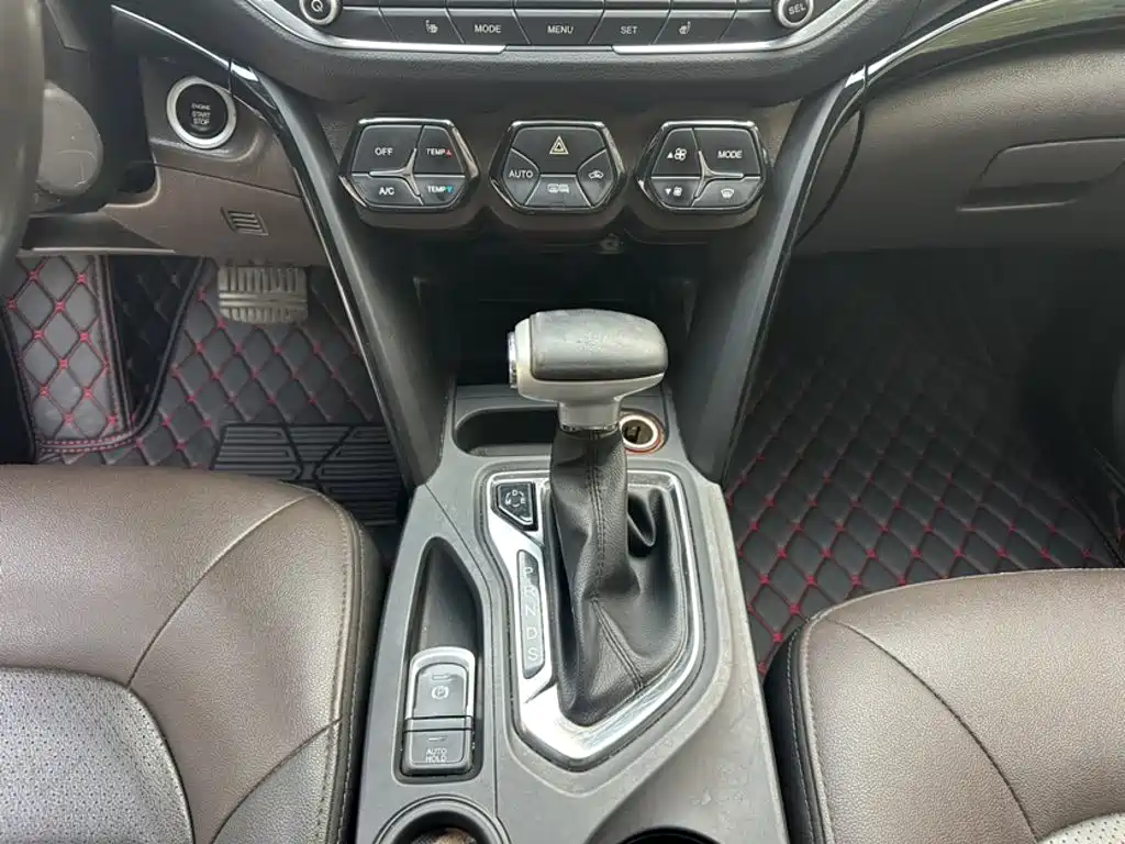 GAC Motor Trumpchi GS4 — фото 6