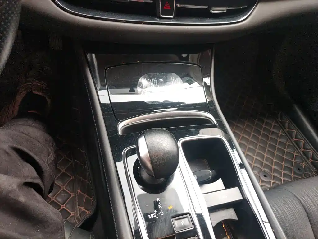 GAC Motor Trumpchi GA6 — фото 10