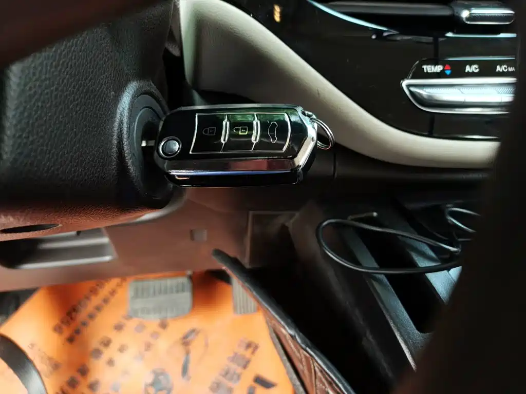 GAC Motor Trumpchi M6 — фото 17