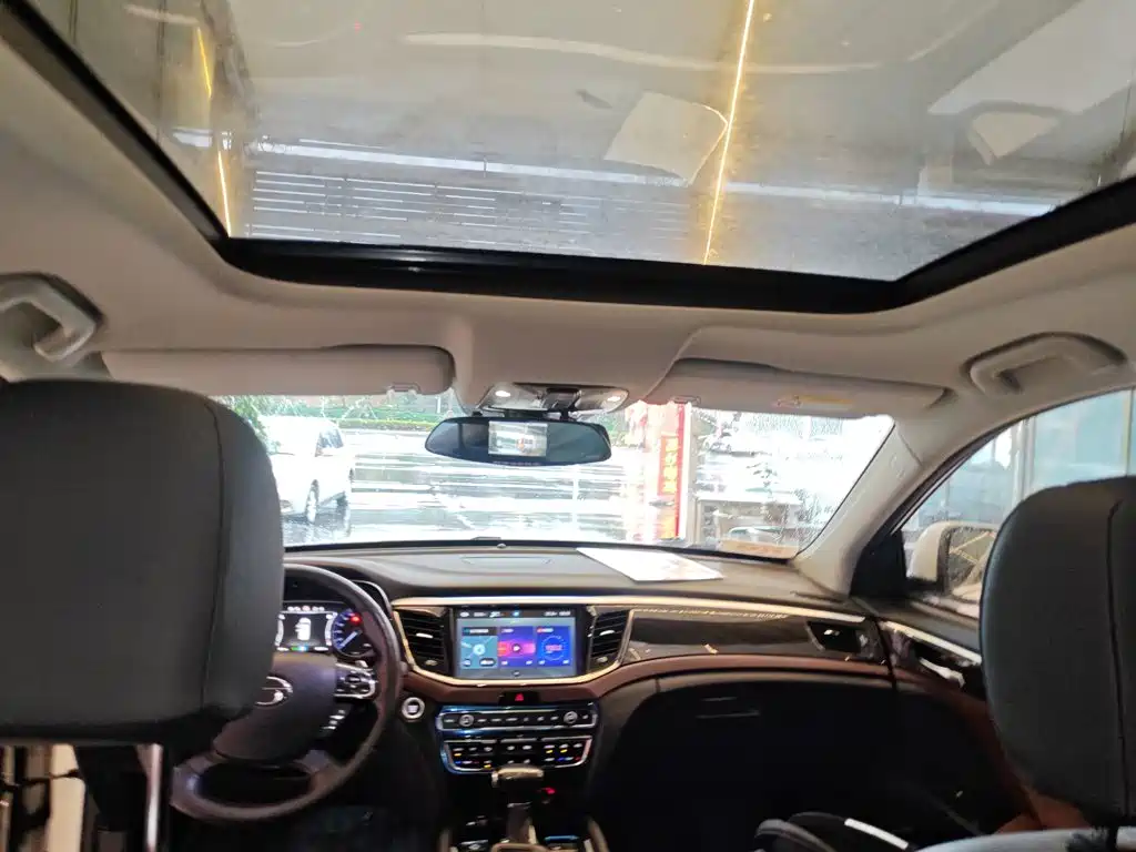 GAC Motor Trumpchi GS8 — фото 18