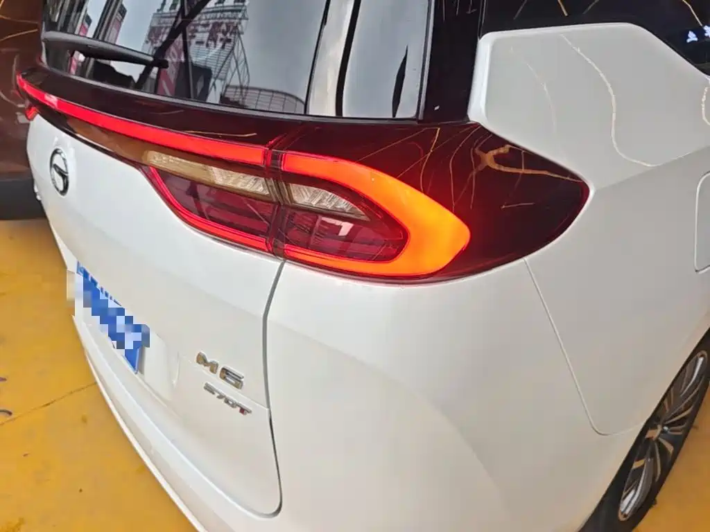 GAC Motor Trumpchi M6 — фото 24