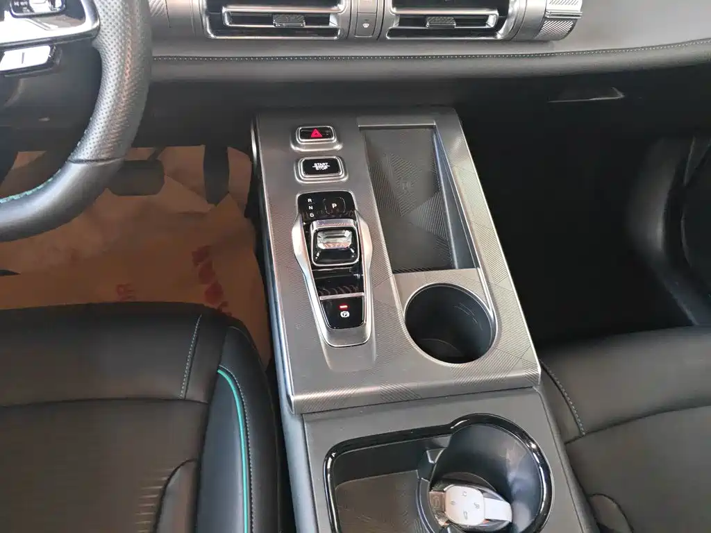 GAC Motor Shadow Cool — фото 10