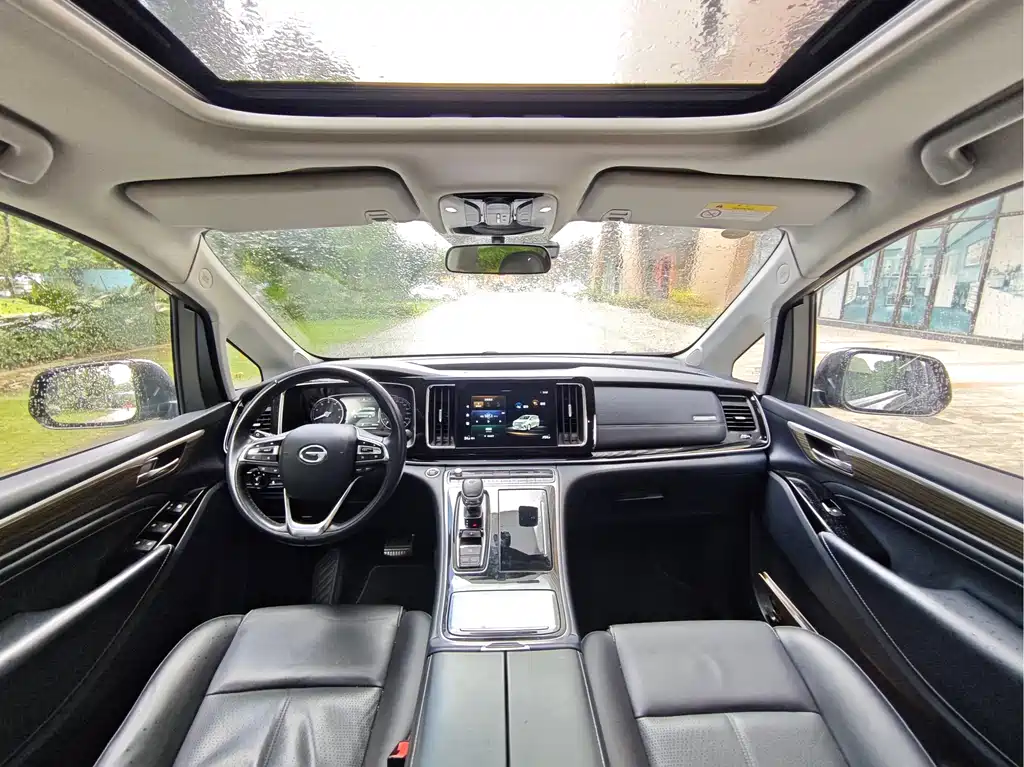 GAC Motor Trumpchi M8 — фото 11