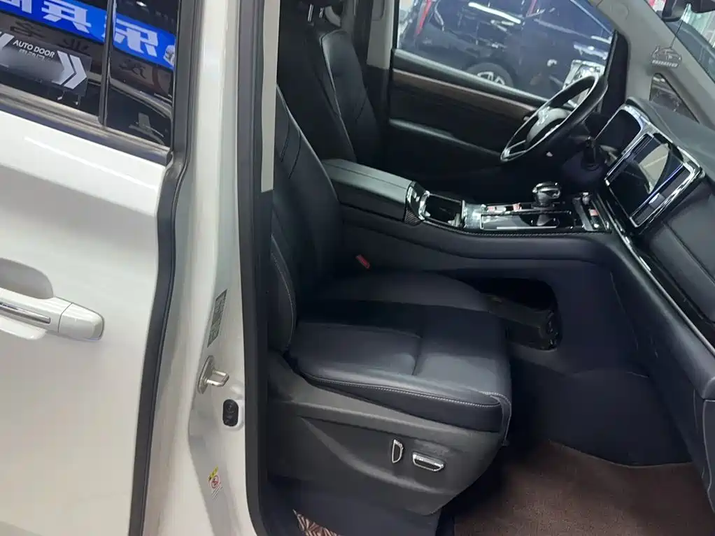 GAC Motor Trumpchi M8 — фото 3
