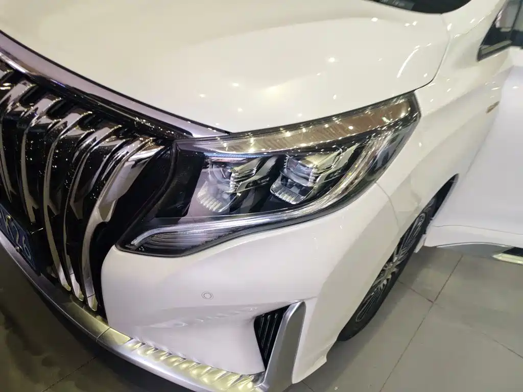 GAC Motor Trumpchi M8 — фото 18
