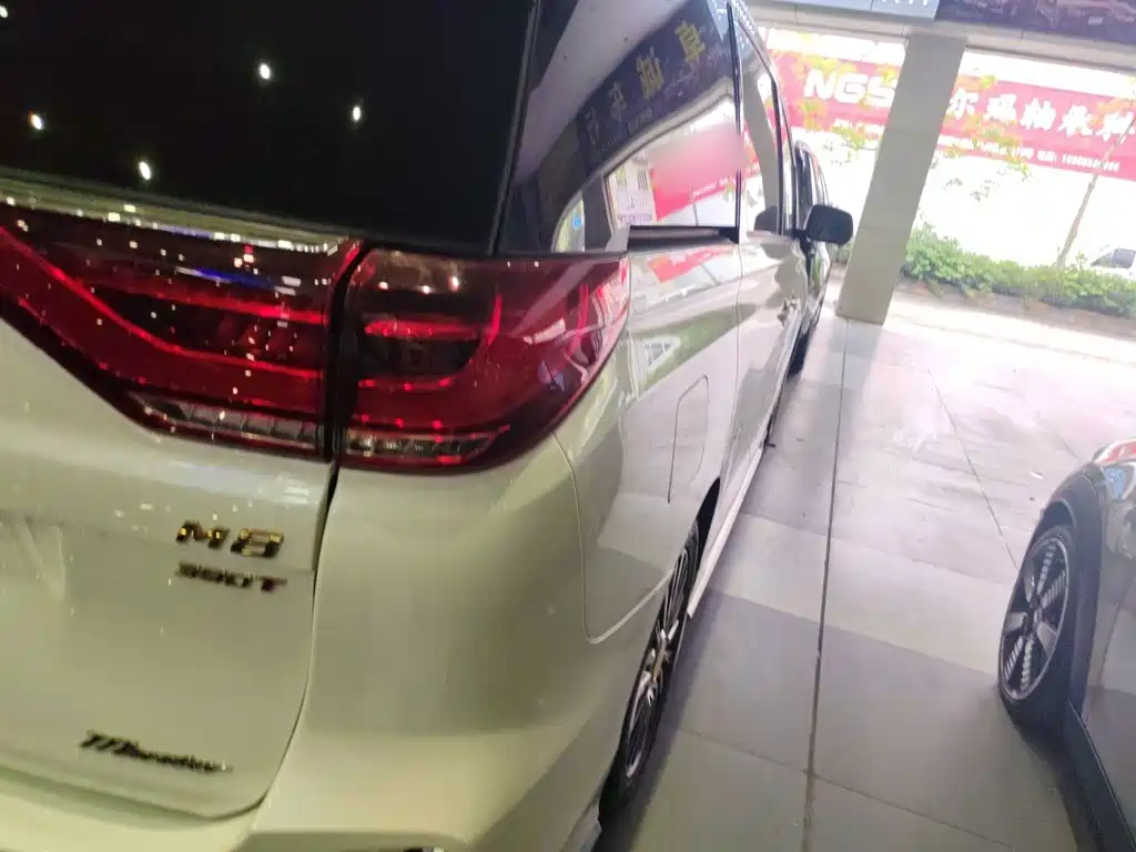 GAC Motor Trumpchi M8 — фото 24