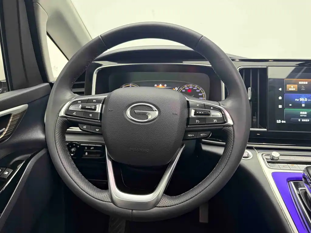 GAC Motor Trumpchi M8 — фото 10