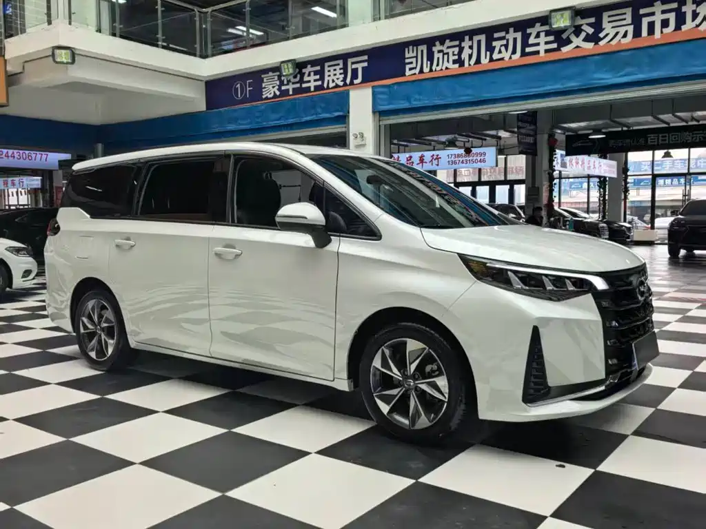 GAC Motor Trumpchi M6 — фото 2