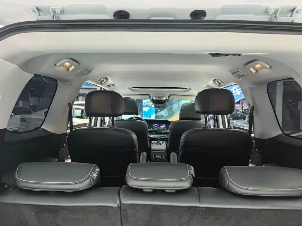 GAC Motor Trumpchi M6 — фото 18