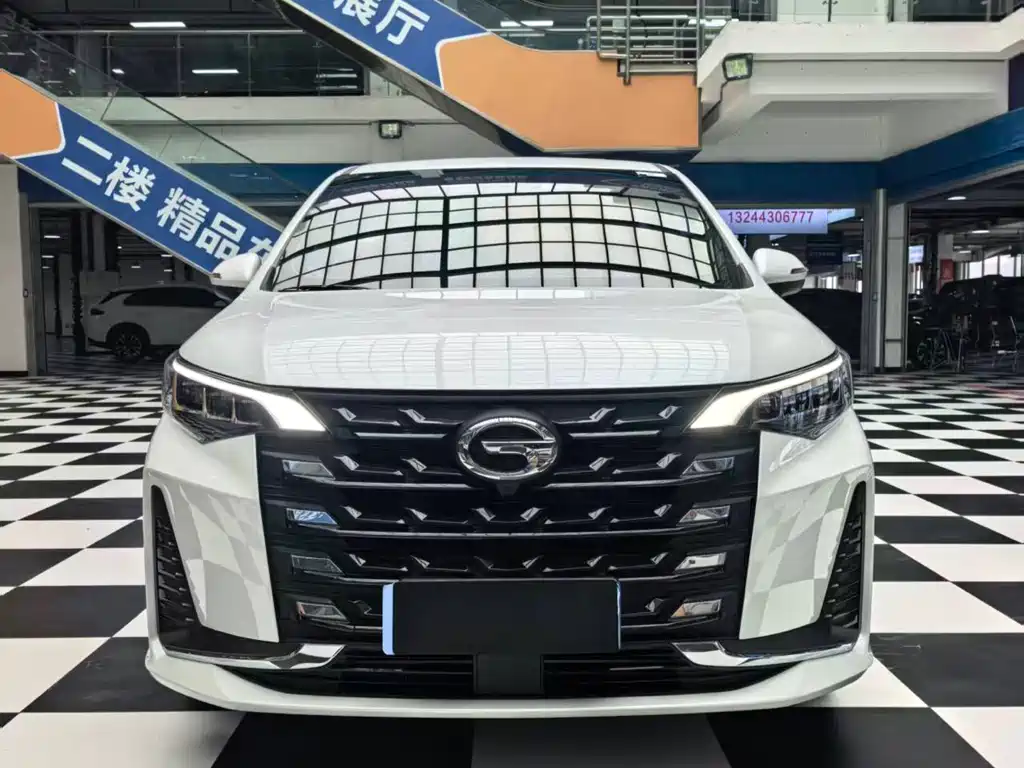 GAC Motor Trumpchi M6 — фото 3