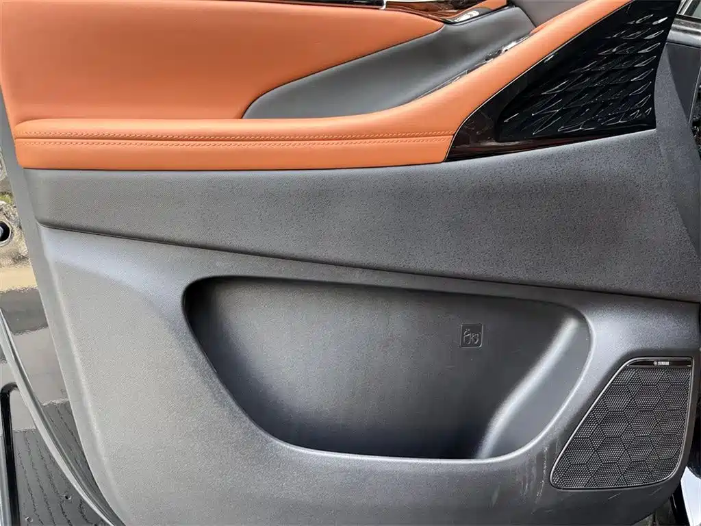 GAC Motor Trumpchi E9 — фото 15