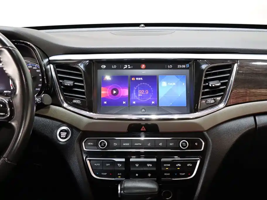 GAC Motor Trumpchi GS8 — фото 13