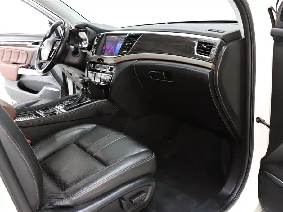 GAC Motor Trumpchi GS8 — фото 7