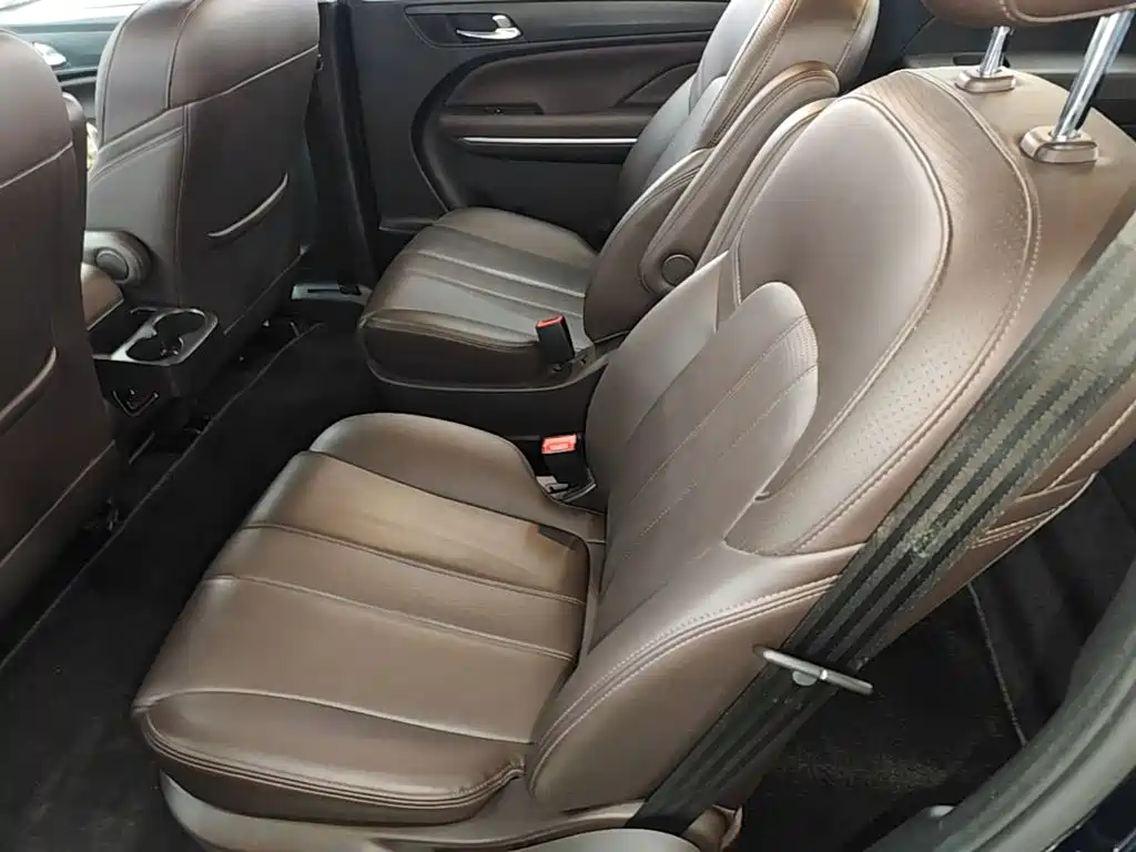 GAC Motor Trumpchi M6 — фото 17