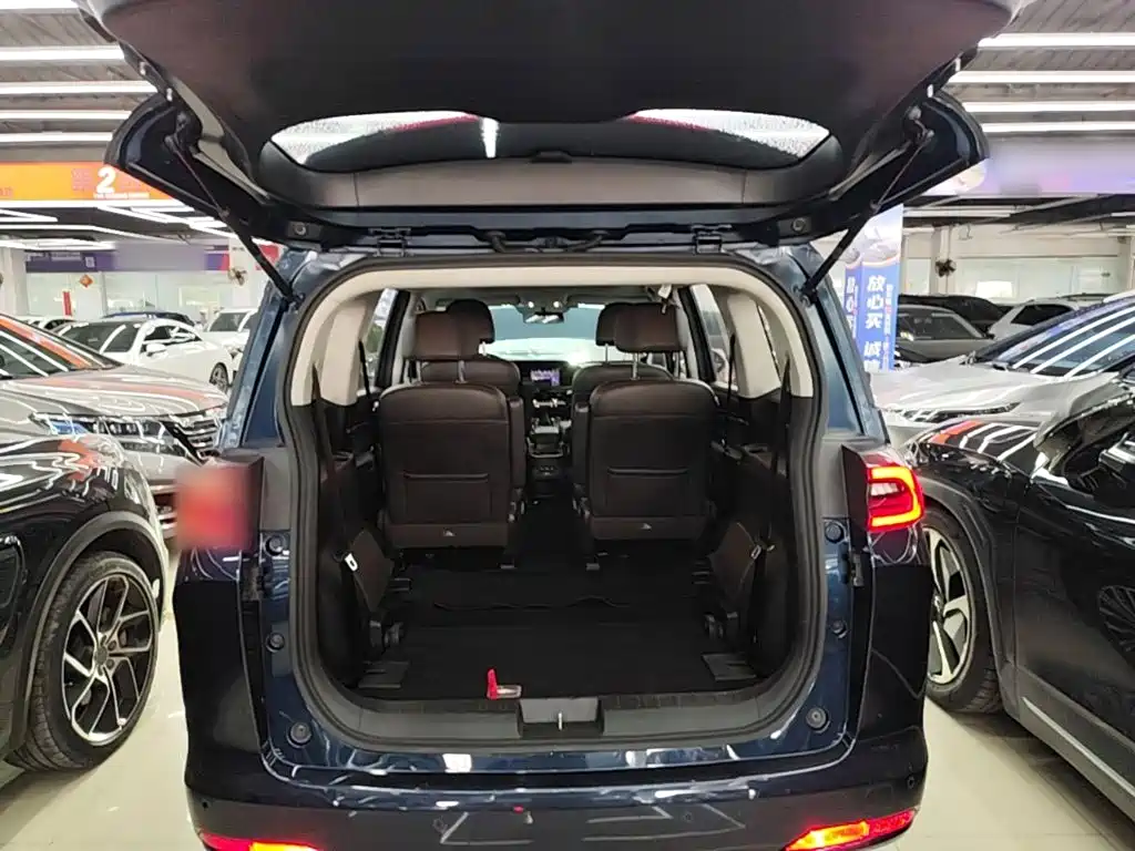GAC Motor Trumpchi M6 — фото 19