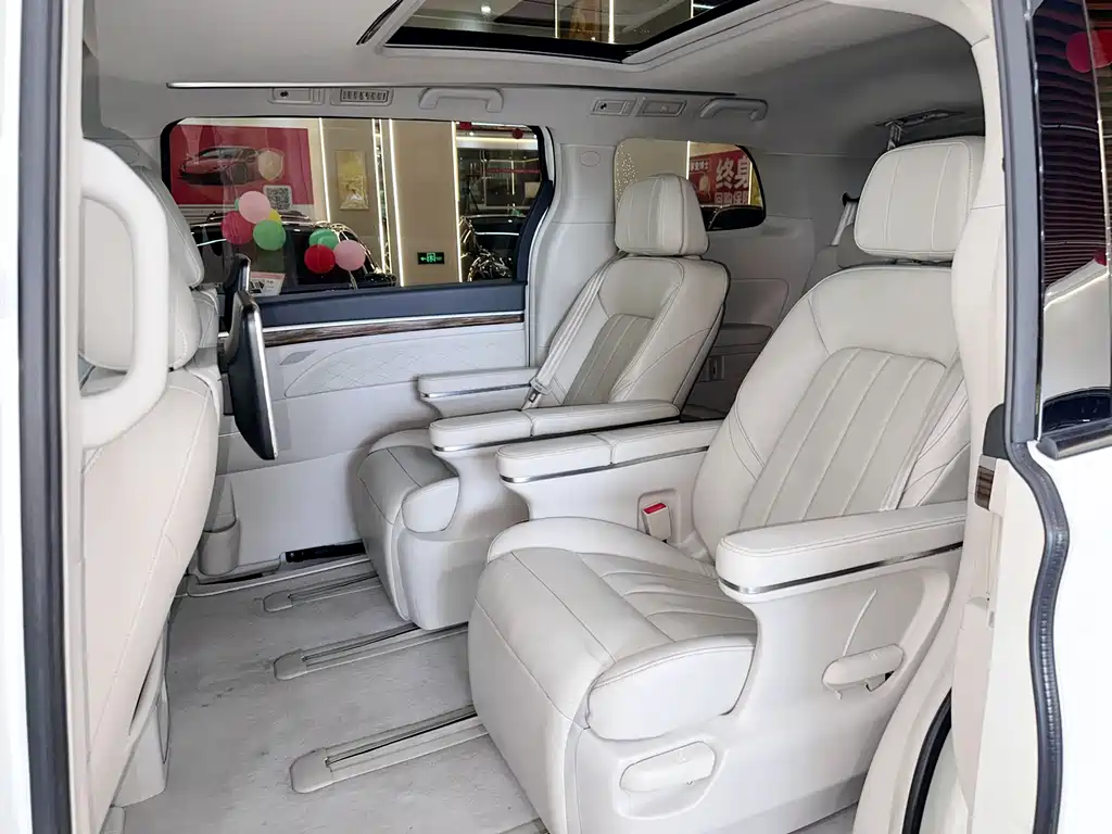 GAC Motor Trumpchi M8 — фото 11