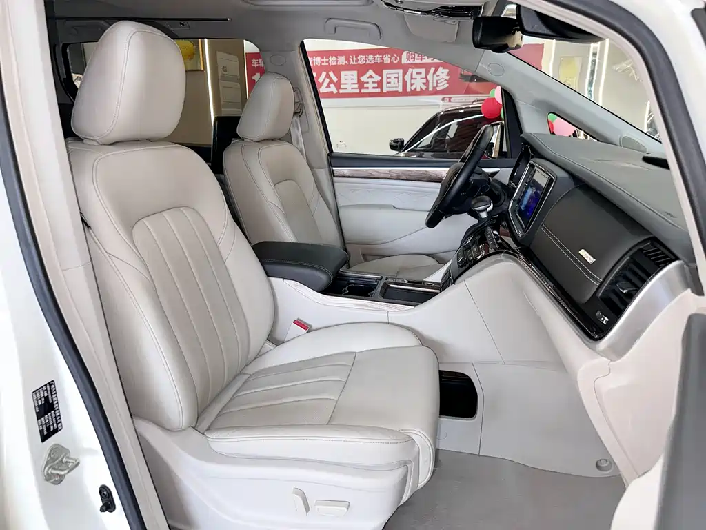 GAC Motor Trumpchi M8 — фото 13