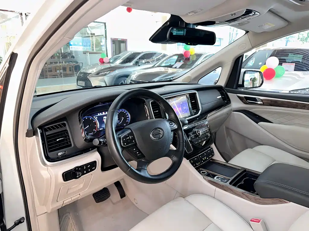 GAC Motor Trumpchi M8 — фото 7
