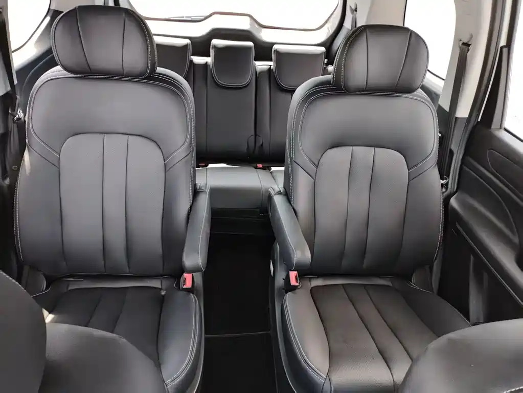 GAC Motor Trumpchi M6 — фото 17