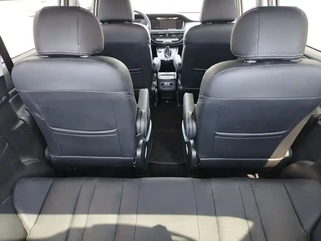 GAC Motor Trumpchi M6 — фото 21