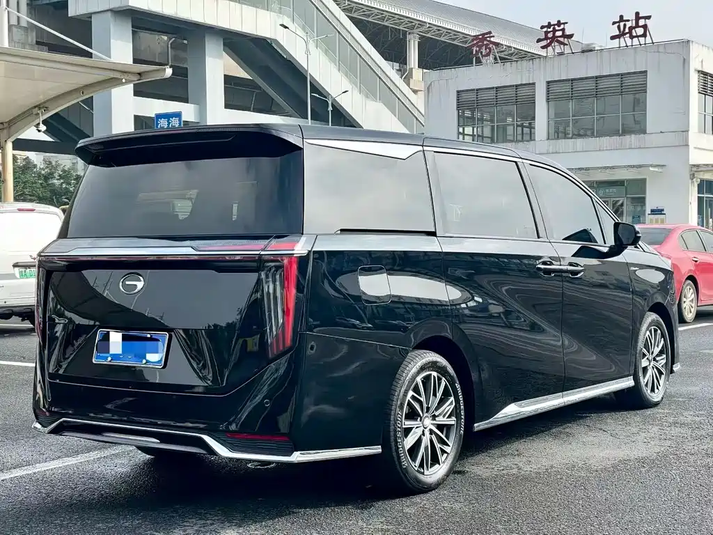 GAC Motor Trumpchi M8 — фото 9