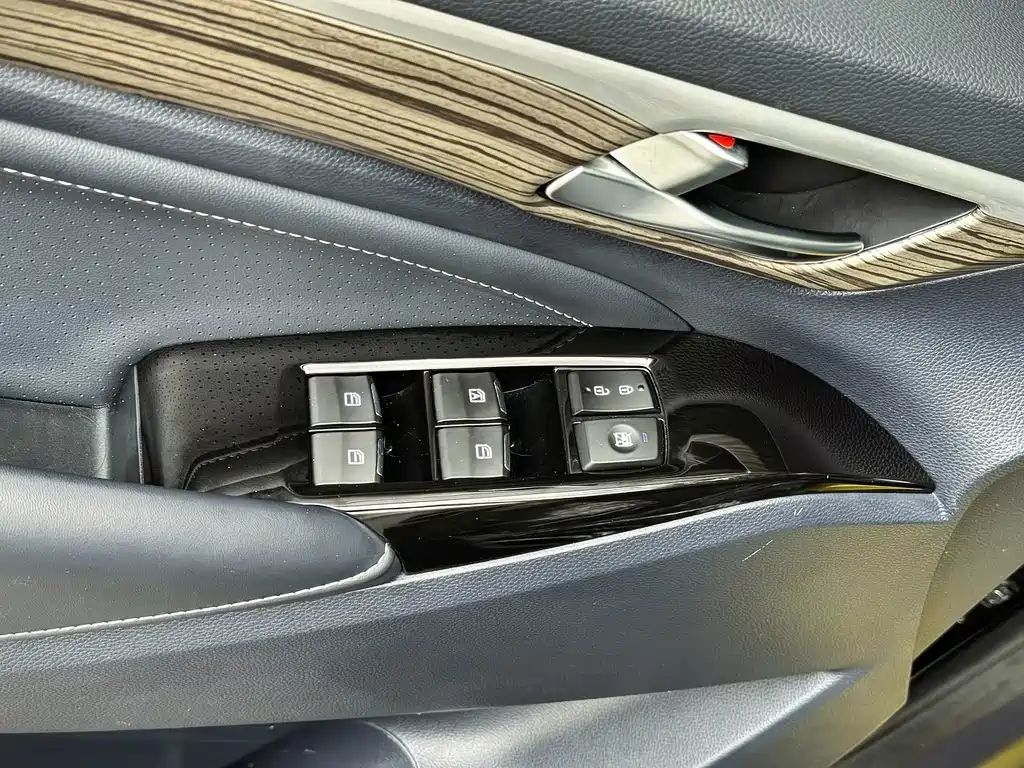 GAC Motor Trumpchi M8 — фото 11