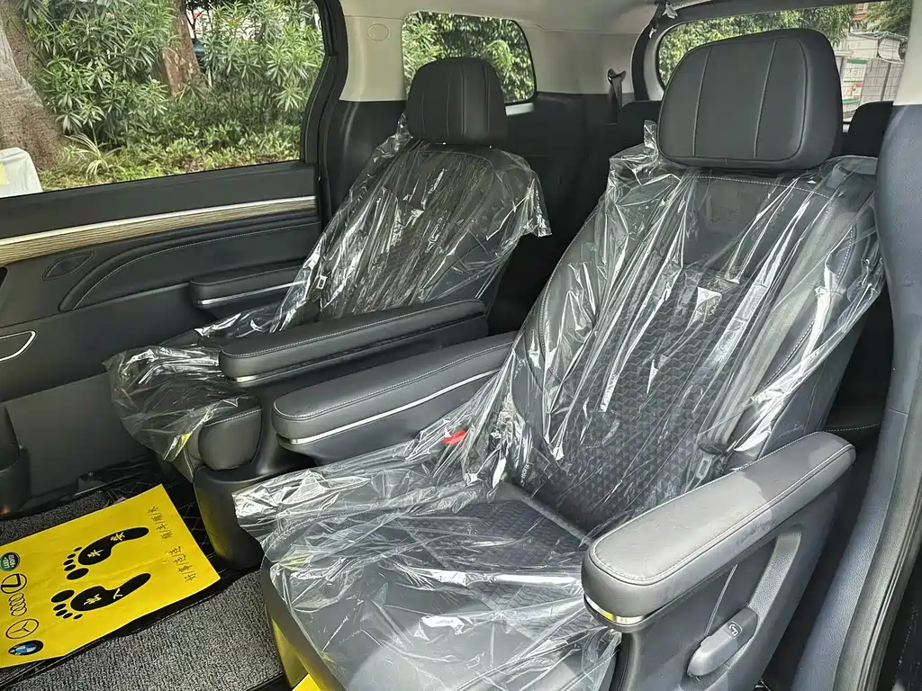 GAC Motor Trumpchi M8 — фото 25