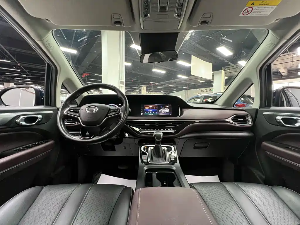 GAC Motor Trumpchi M6 — фото 10