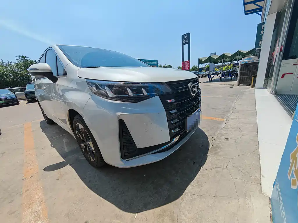 GAC Motor Trumpchi M6 — фото 3