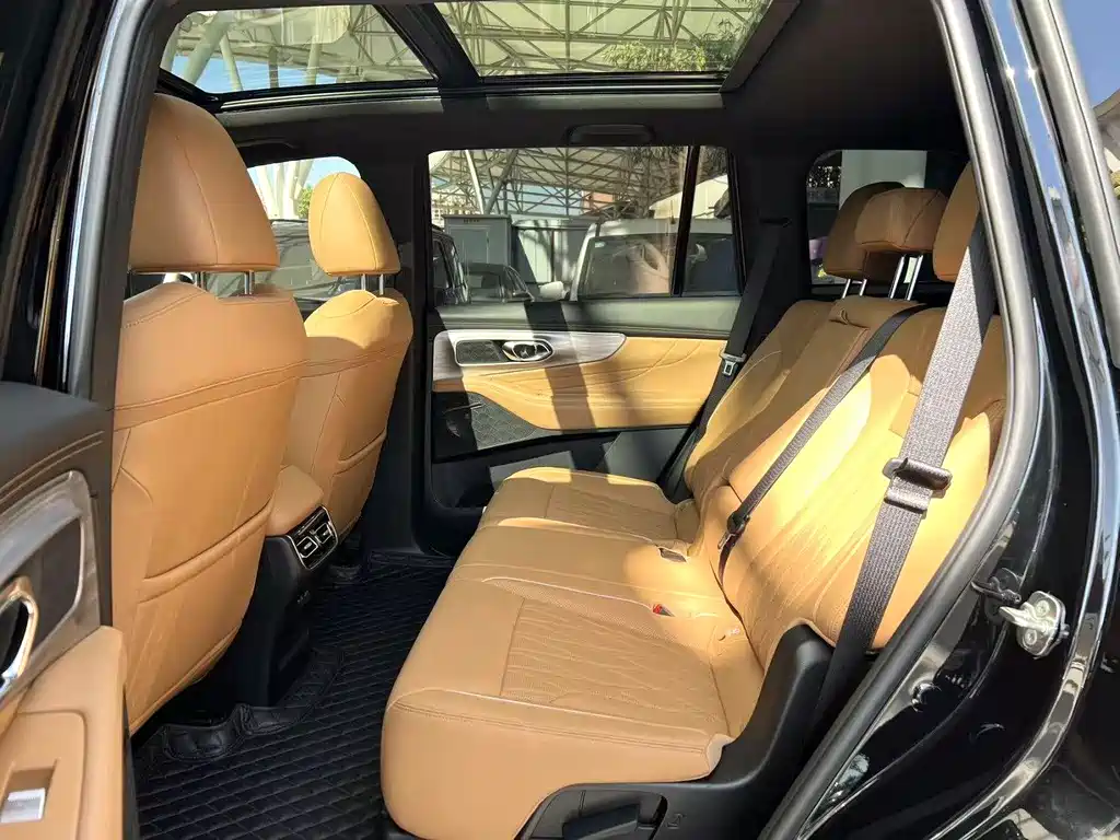 GAC Motor Trumpchi GS8 — фото 5