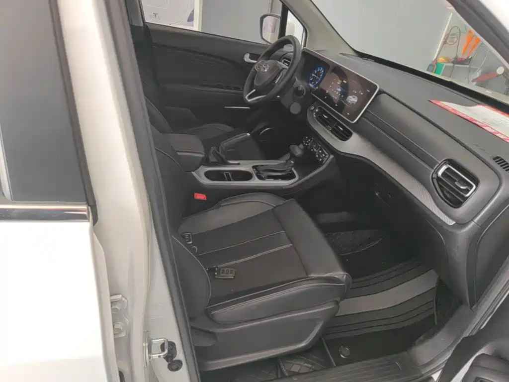 GAC Motor Trumpchi GS3 — фото 25