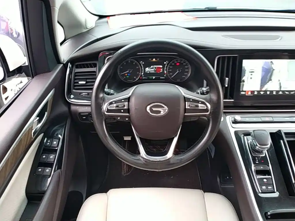 GAC Motor Trumpchi M8 — фото 11