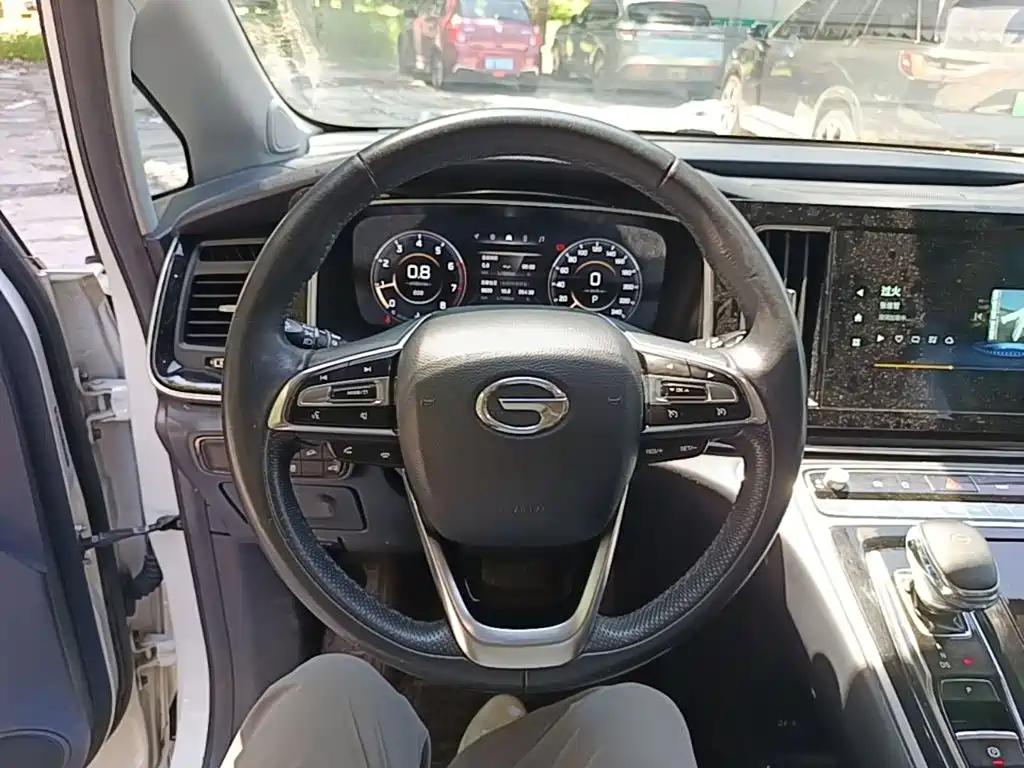 GAC Motor Trumpchi M8 — фото 11