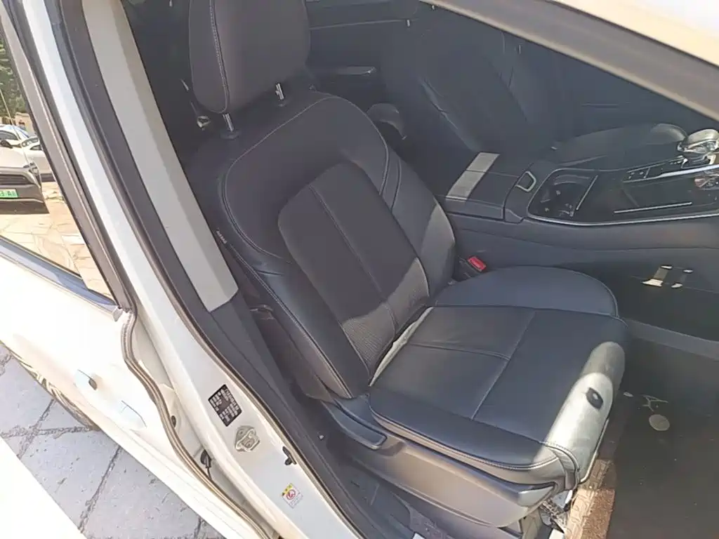 GAC Motor Trumpchi M8 — фото 25