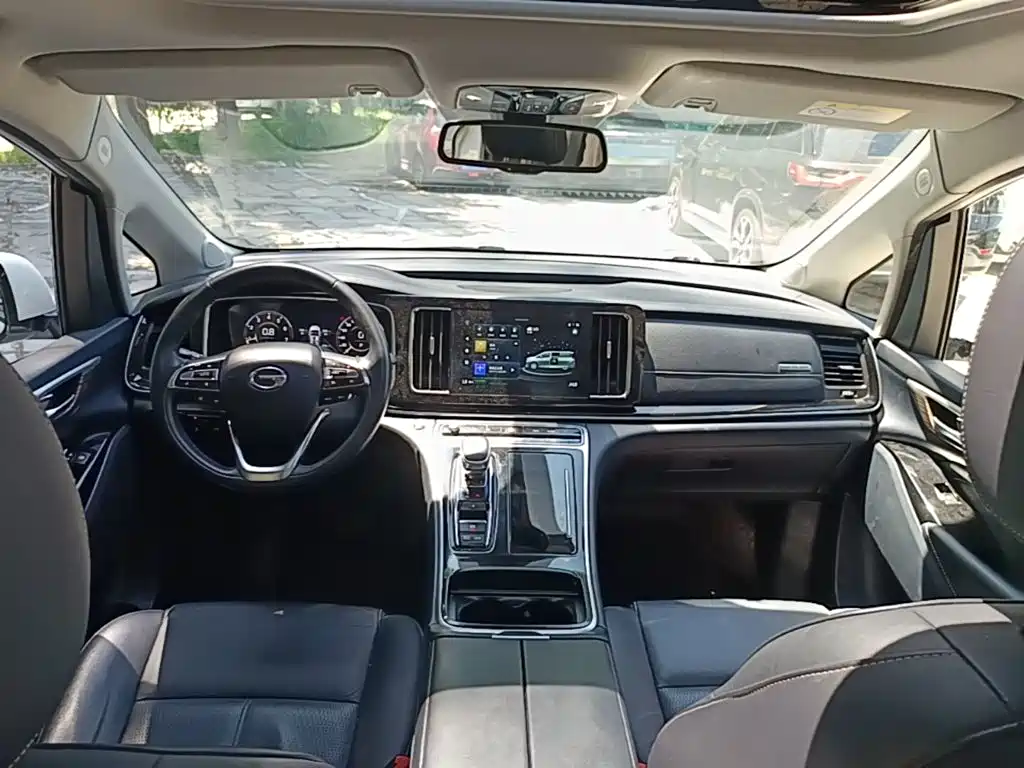 GAC Motor Trumpchi M8 — фото 10