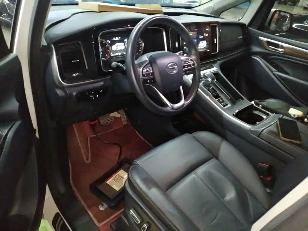 GAC Motor Trumpchi M8 — фото 10