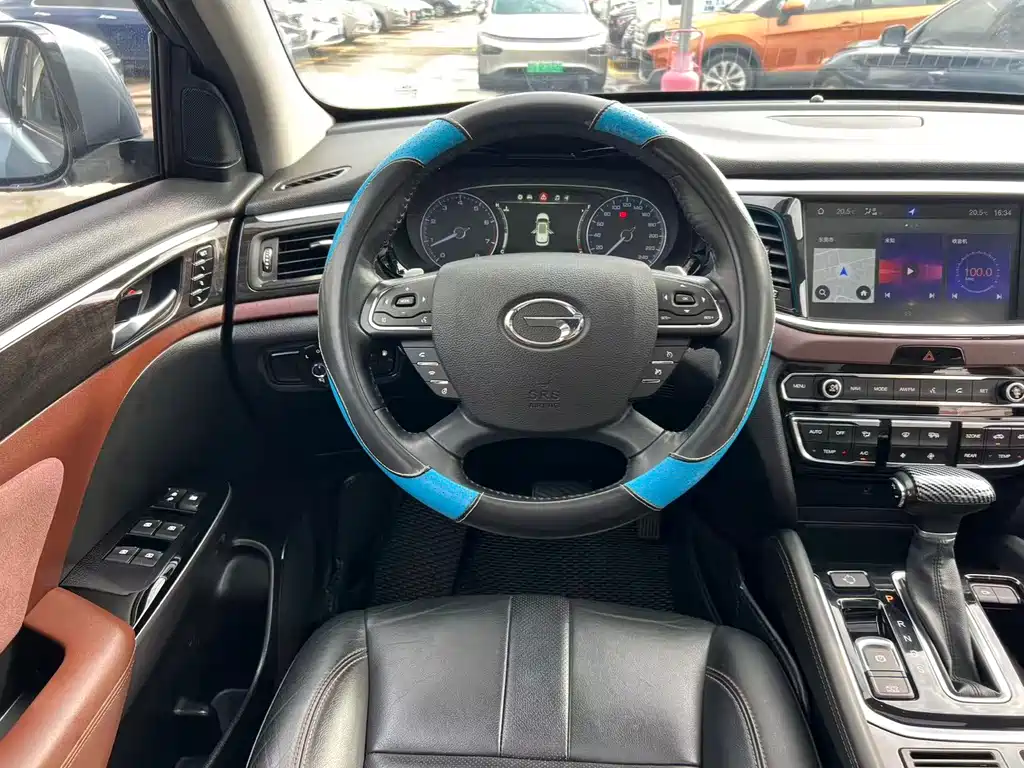 GAC Motor Trumpchi GS8 — фото 11