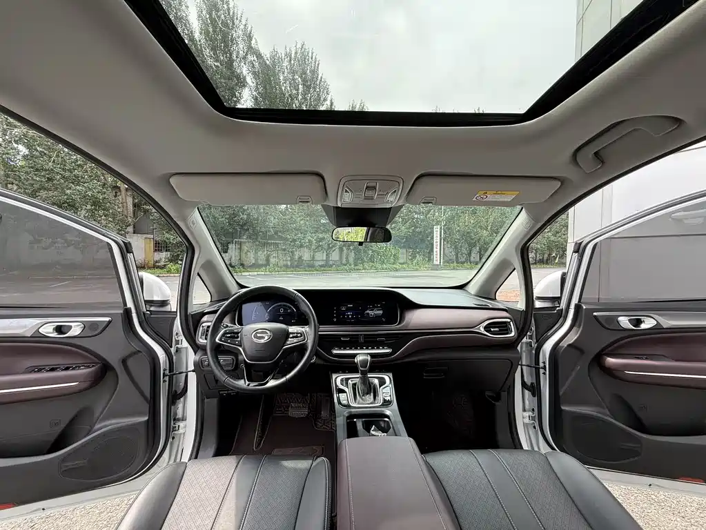 GAC Motor Trumpchi M6 — фото 8