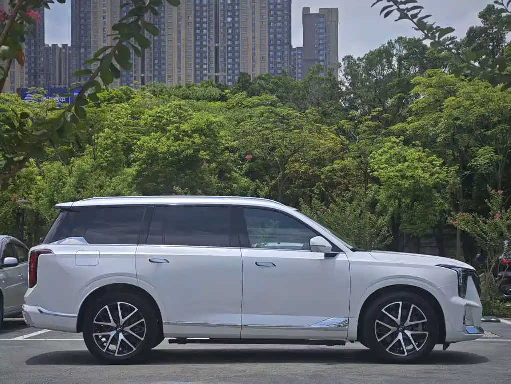 GAC Motor Trumpchi ES9 — фото 22