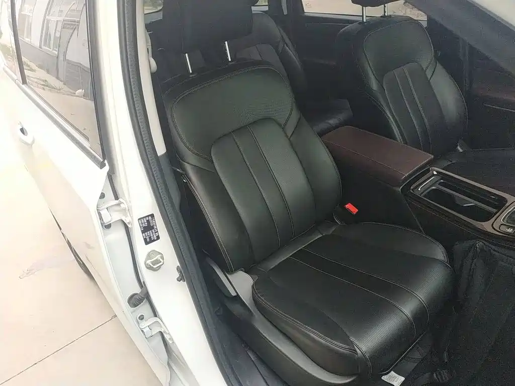 GAC Motor Trumpchi M6 — фото 20
