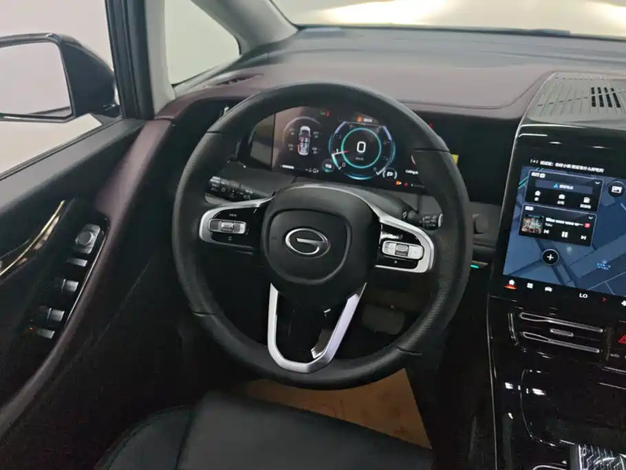GAC Motor Trumpchi M8 — фото 15
