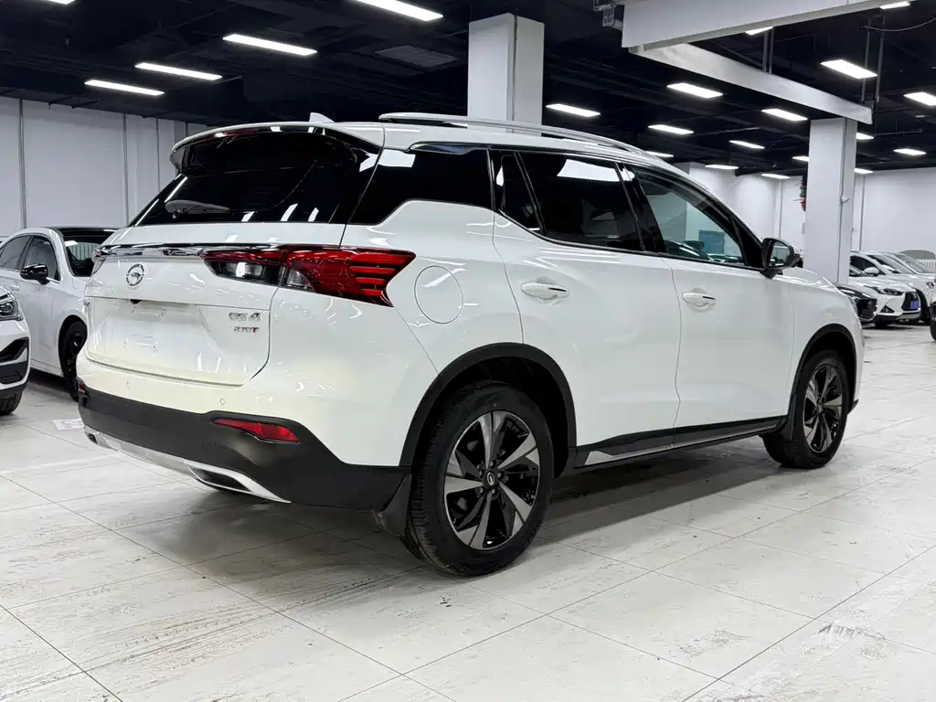 GAC Motor Trumpchi GS4 — фото 4