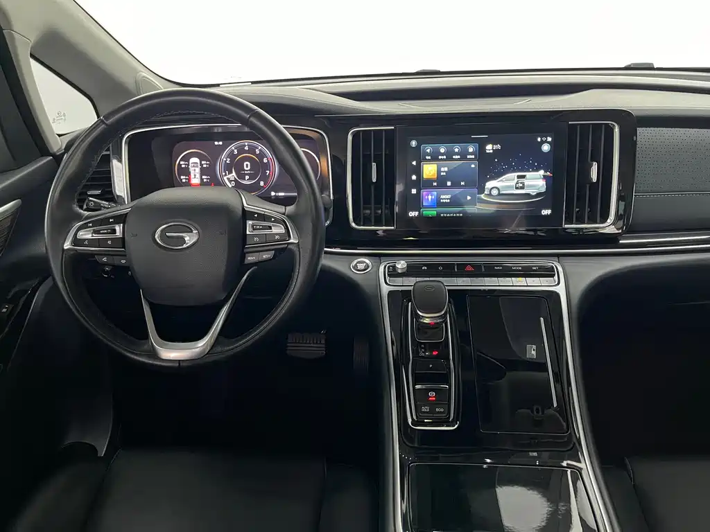 GAC Motor Trumpchi M8 — фото 17