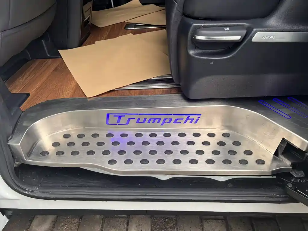 GAC Motor Trumpchi M8 — фото 13