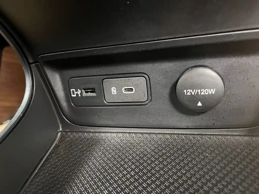 GAC Motor Trumpchi M8 — фото 17